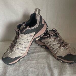 Merrell Women’s Trail Runners. Low Hiking shoes. Pale pink with silver grey.